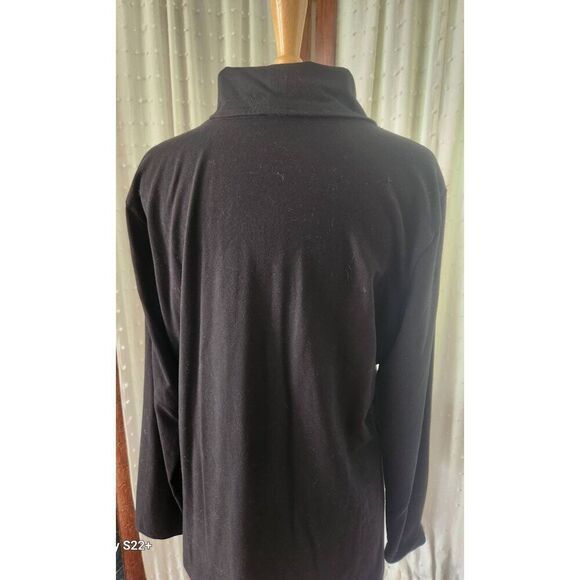 T2 D & Co Essentials black top - Picture 6 of 10